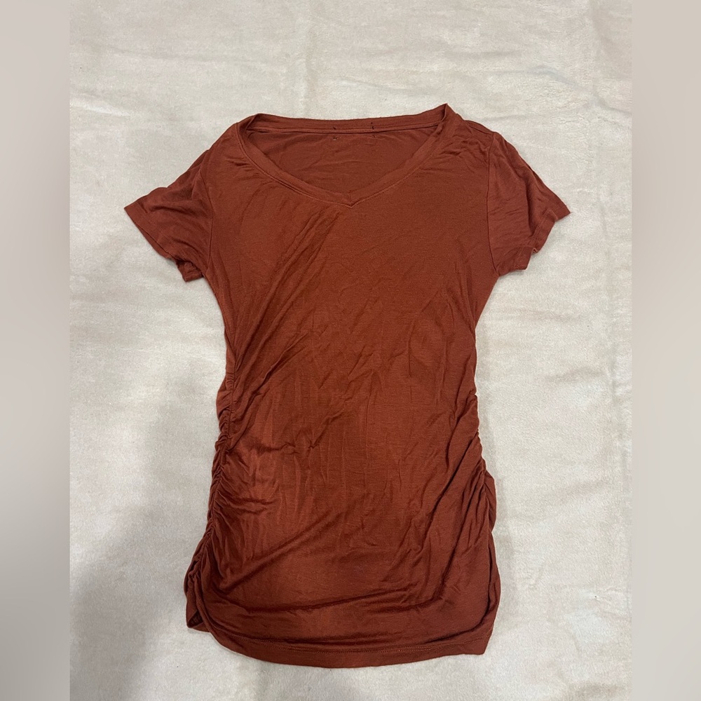 Rust V-Neck T-Shirt✨